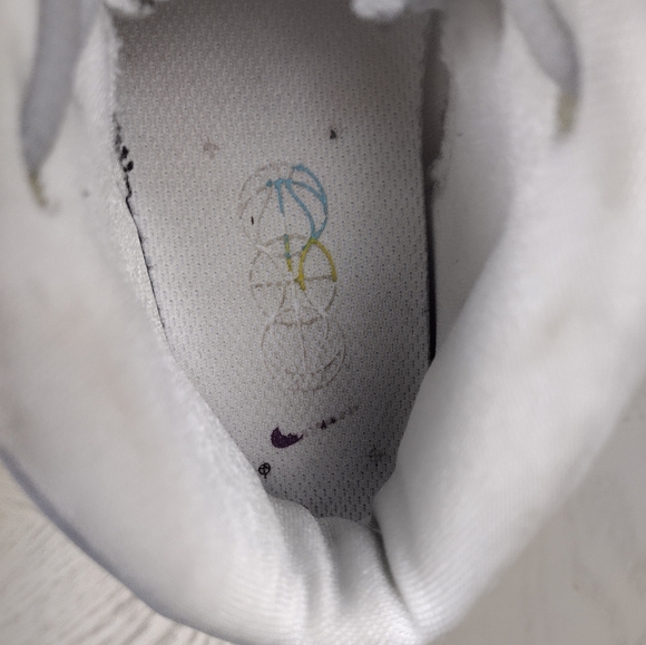 Nike Sneakers - Picture 3 of 5